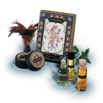 Kama Sutra - The Weekender Kit