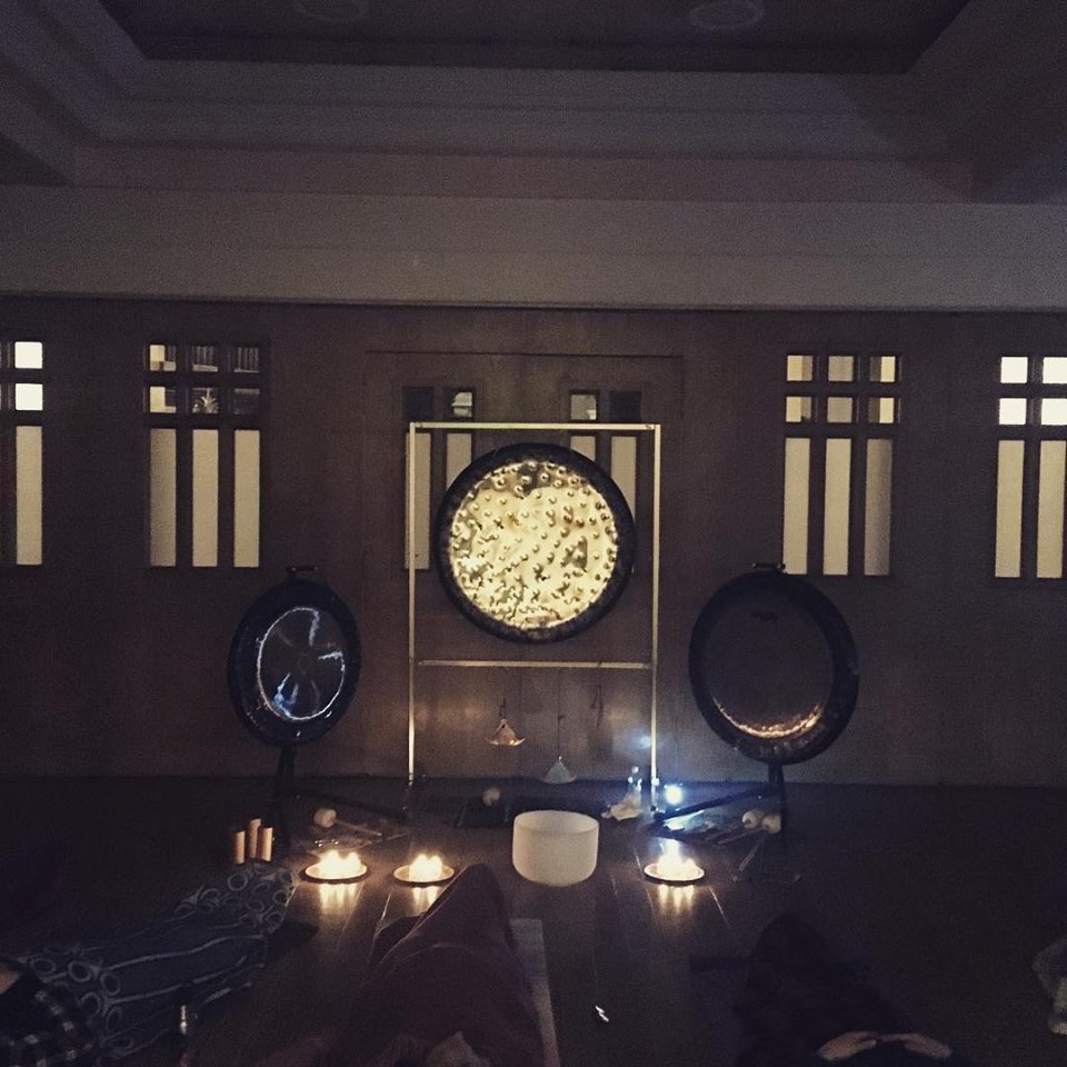 Monday evening candle-lit gong baths