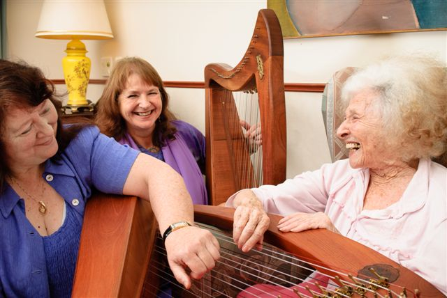 Christina Tourin offers Intro to Harp Therapy in Oahu