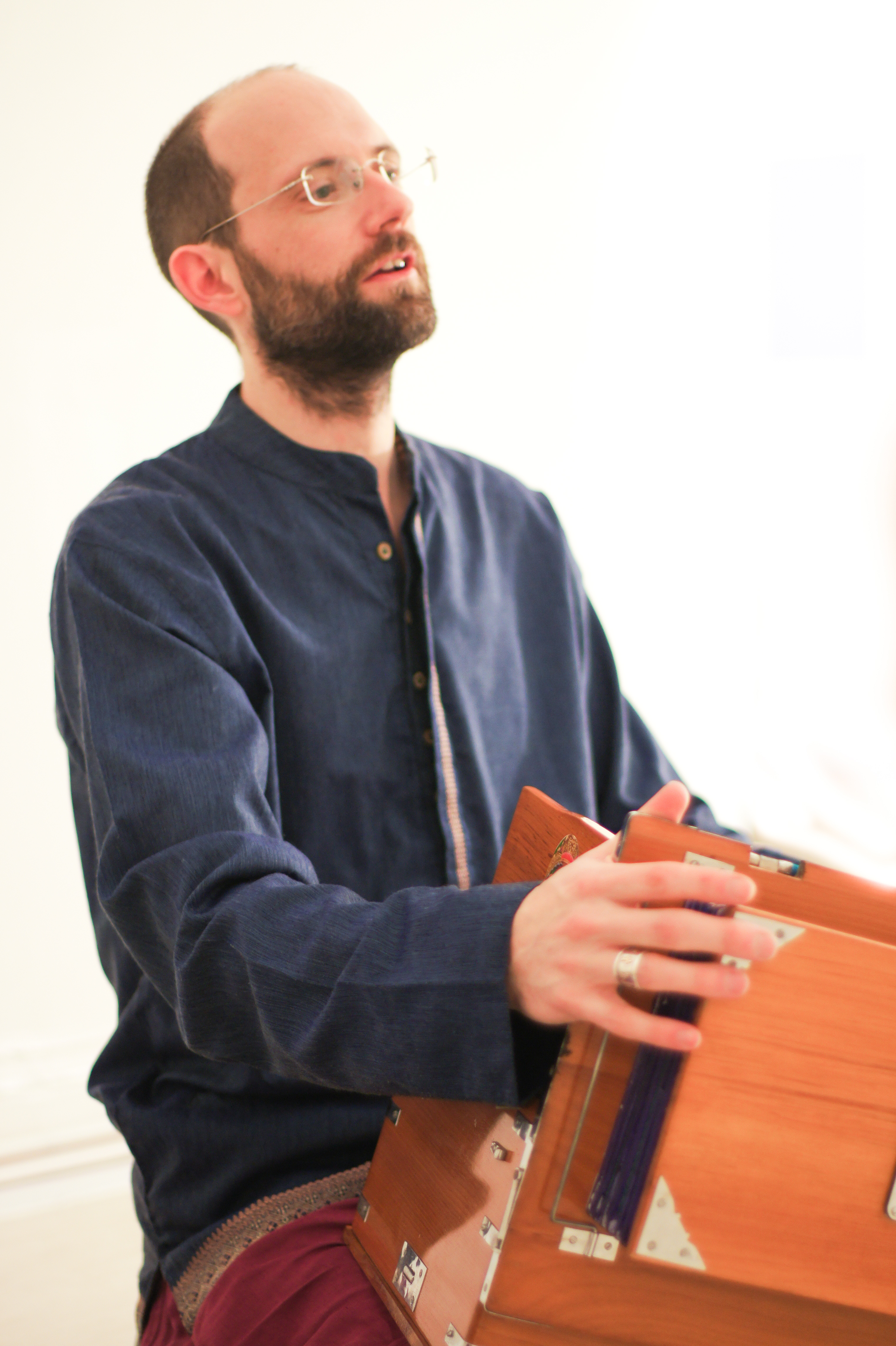 GLASTONBURY - Kirtan at Shekinashram