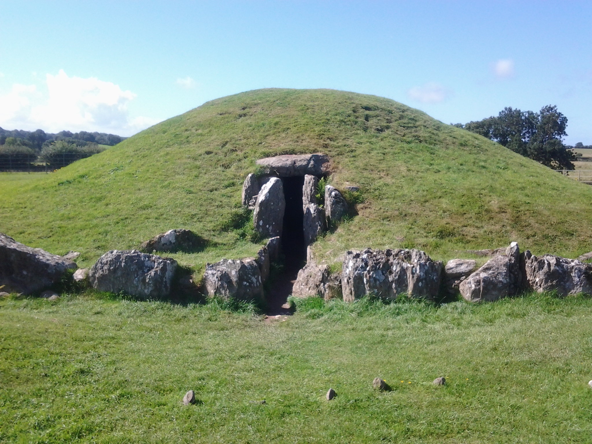 ANGLESEY - Planetary sound healing at sacred sites- connefting to Venus