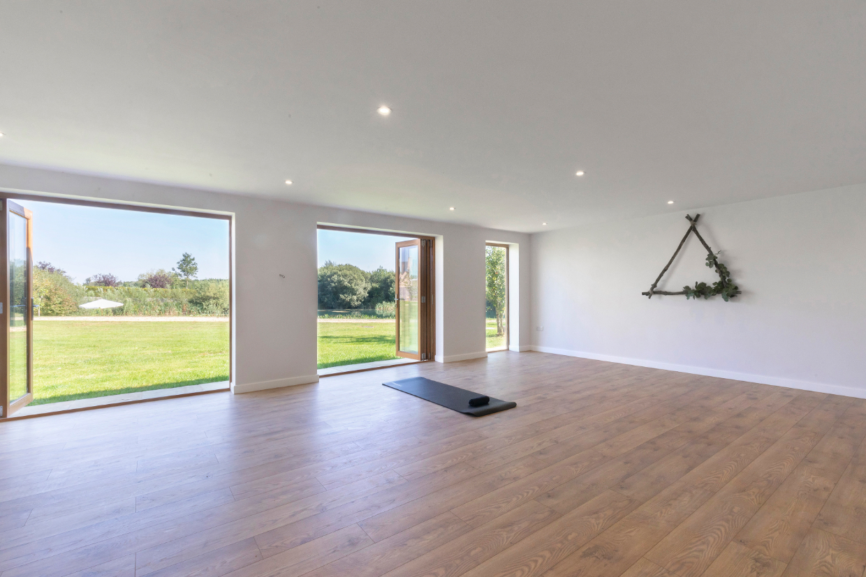 THE COTSWOLDS - Cotswolds Summer Healing Rest Retreat