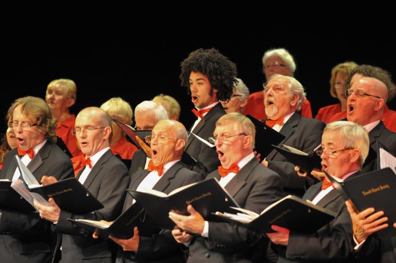GLOUCESTERSHIRE - Viva Verdi!