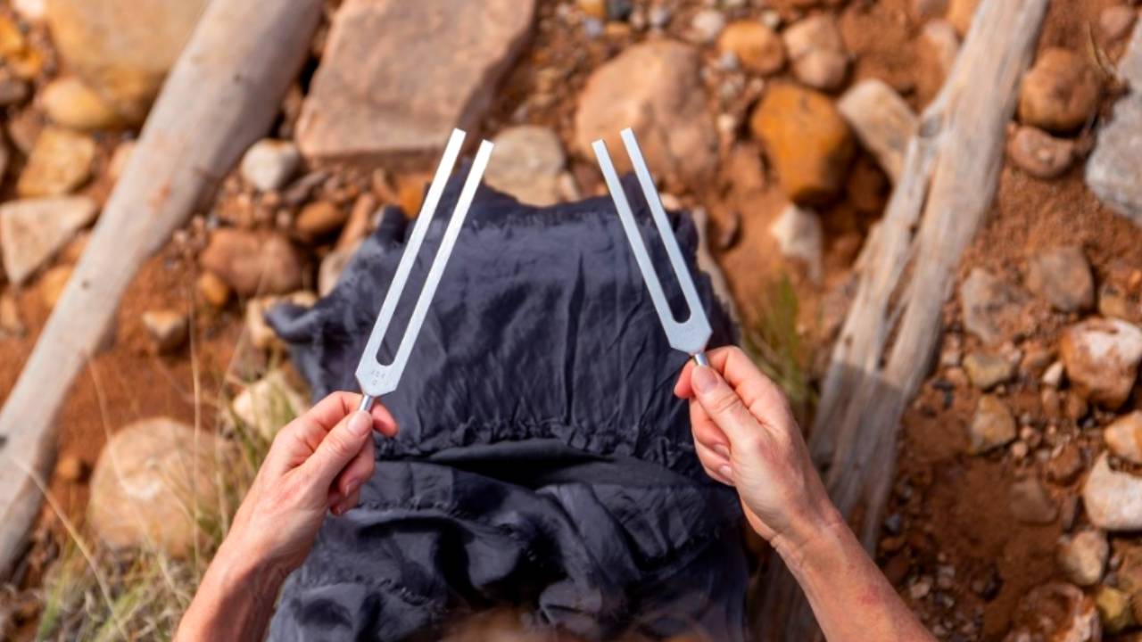 OJAI, CALIFORNIA, USA - Sound Healing With Tuning Forks