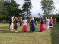 GLOUCESTERSHIRE - Dance the Circle Round