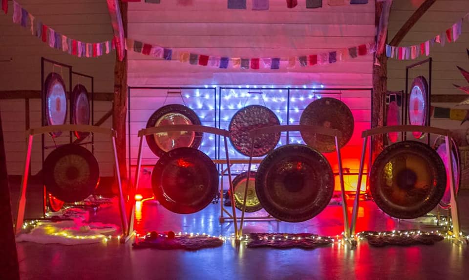 GREAT NOTLEY, ESSEX  - Gong Puja 