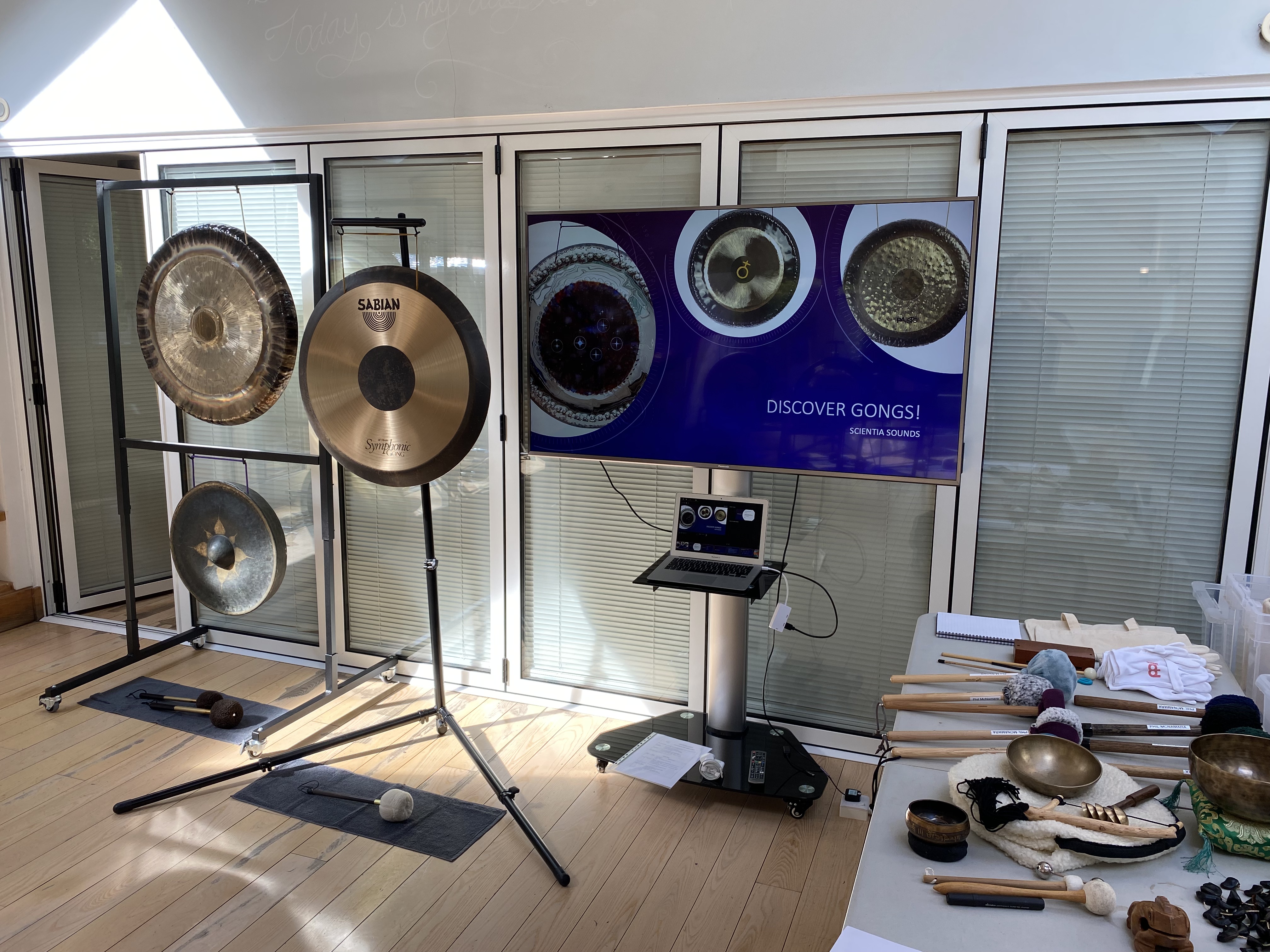 WORCESTERSHIRE - Discover Gongs! Malvern