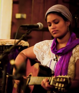 LONDON - KIRTAN Heart-centred chanting with HariPyari, accompanied by Paolo Bisa