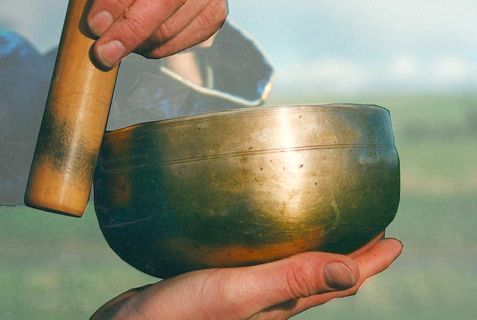 SOMERSET - Singing Bowl Choir Workshop led by Michael Ormiston Candida Valentino